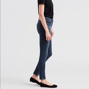 Levi’s skinny jeans